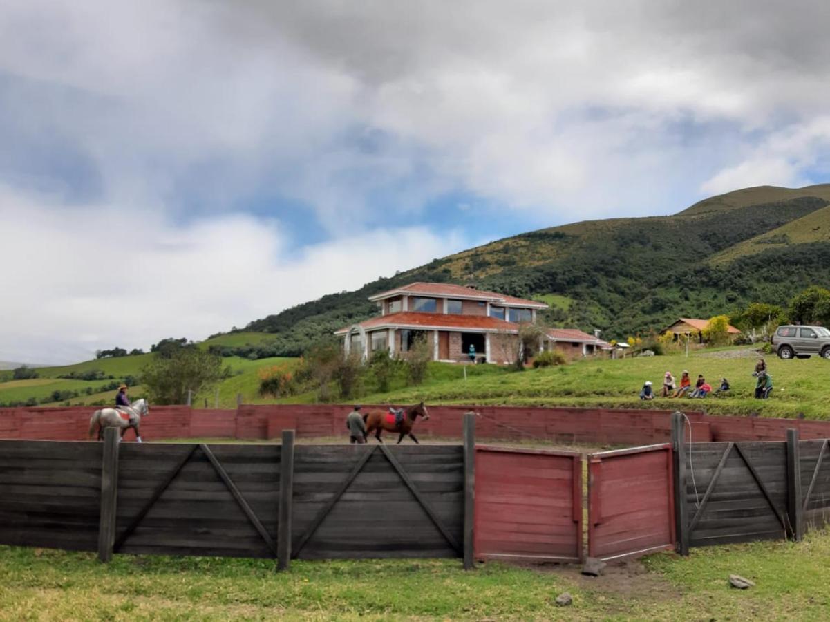 Balcon Al Cotopaxi Hosteria Sangolqui Exterior photo